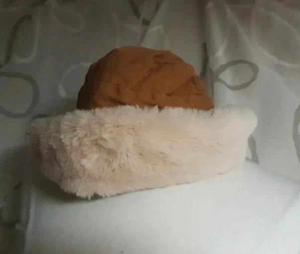 Chapeau bob marron doublé fausse fourrure écrue